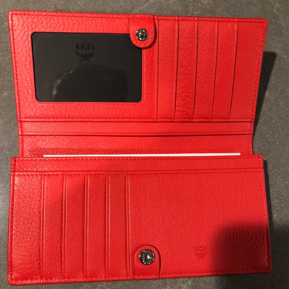 [sold ]Brand New MCM Marigold Orange Wallet - Picture 3 of 5